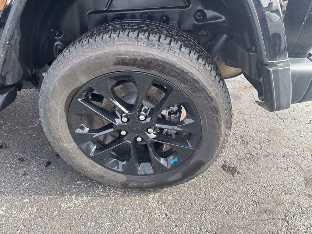 Used 2023 Jeep Wrangler Unlimited Sahara w/ Cold Weather Group image 45