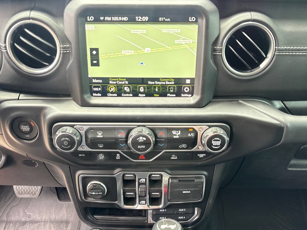 Used 2021 Jeep Wrangler Unlimited Sahara AWD/4WD image 23