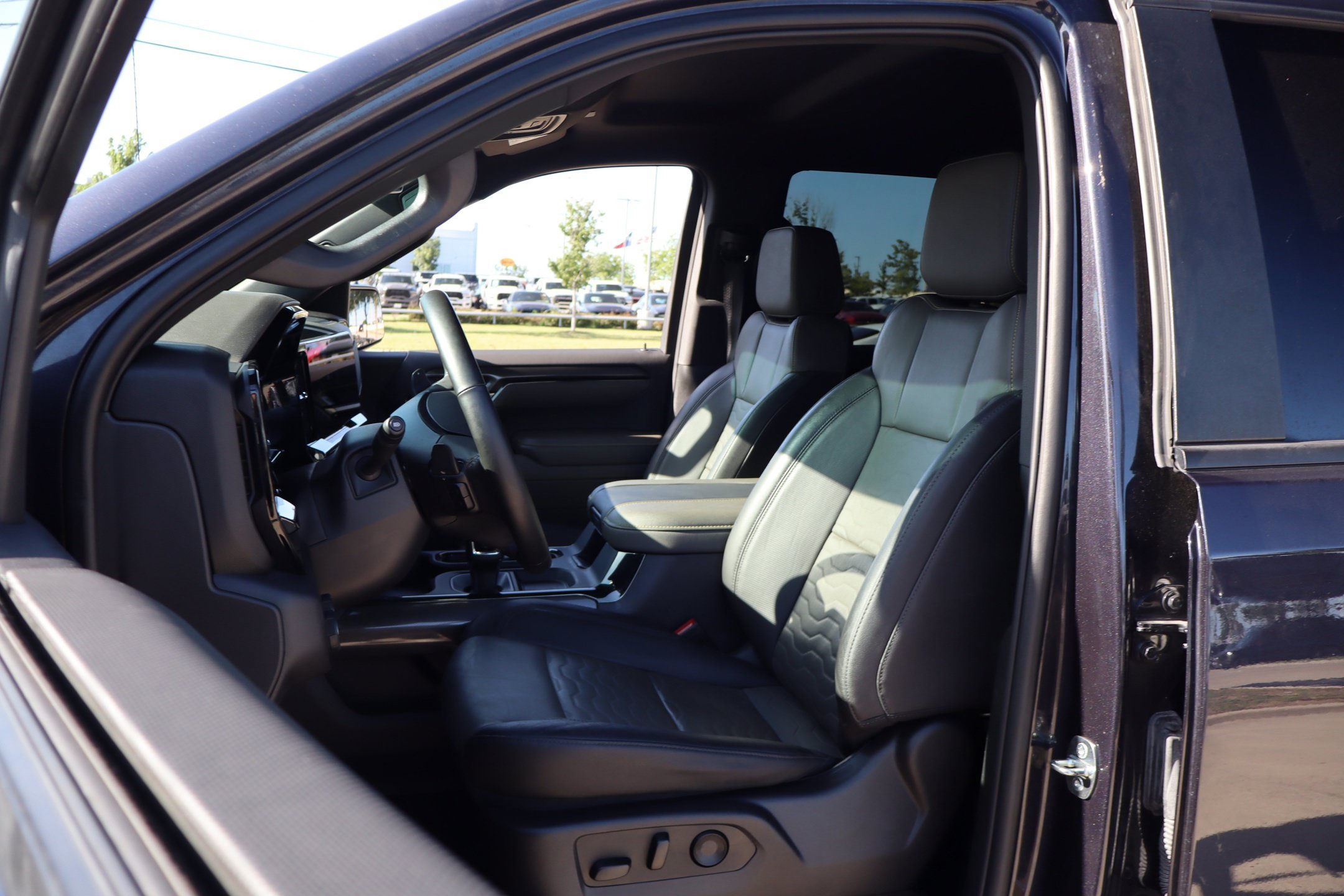 Used 2023 Chevrolet Silverado 1500 ZR2 AWD/4WD image 13