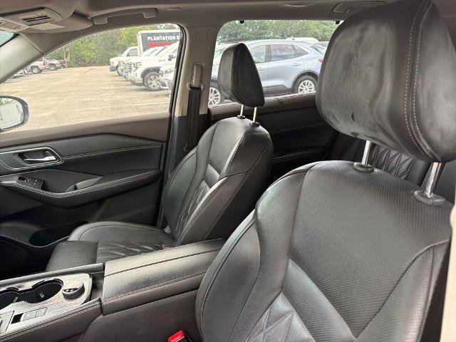 Used 2022 Nissan Rogue Platinum AWD/4WD image 10