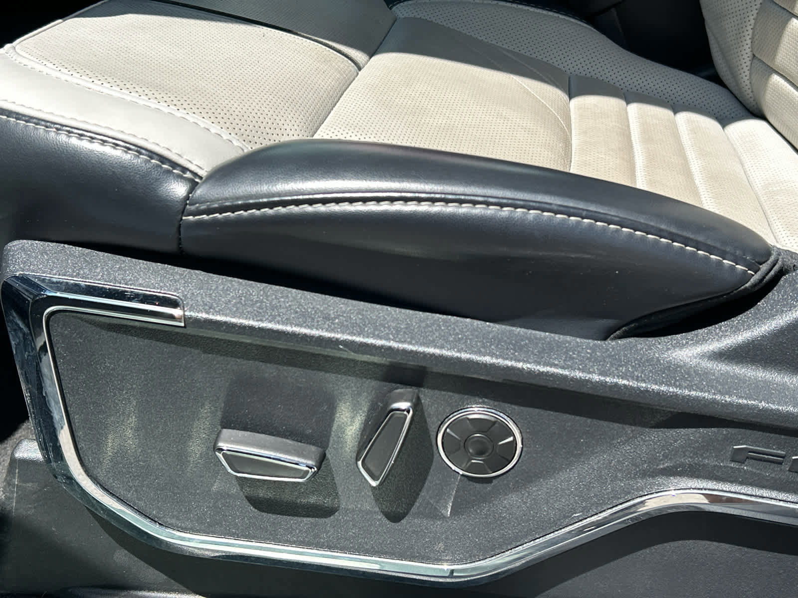 Certified 2024 Ford F150 Lightning Platinum AWD/4WD image 24