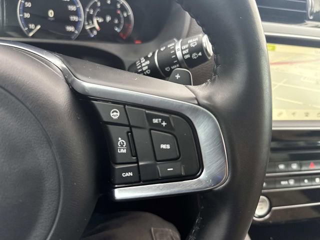 Used 2018 Jaguar F-PACE Prestige image 38
