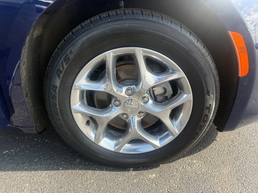 Used 2018 Chrysler Pacifica Limited w/ Advanced Safetytec Group FWD image 63