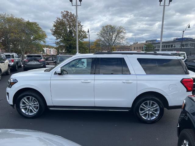 Certified 2022 Ford Expedition Max XLT image 2