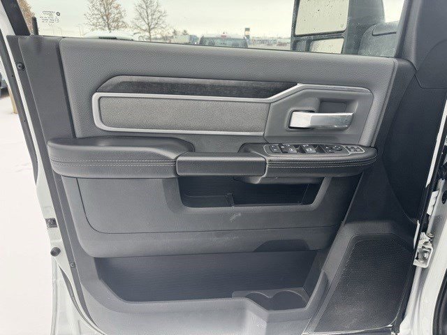 Used 2023 RAM 2500 Big Horn w/ Level 1 Equipment Group image 11