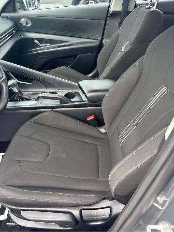 Used 2024 Hyundai Elantra SEL FWD image 11