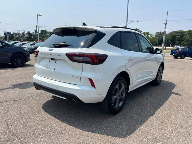Certified 2024 Ford Escape ST-Line w/ Tech Pack #1 AWD/4WD image 4