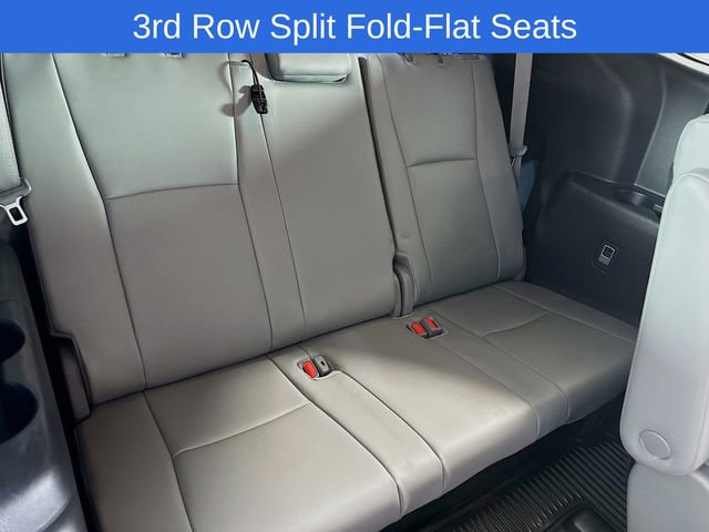 Used 2024 Toyota Highlander XLE FWD image 22