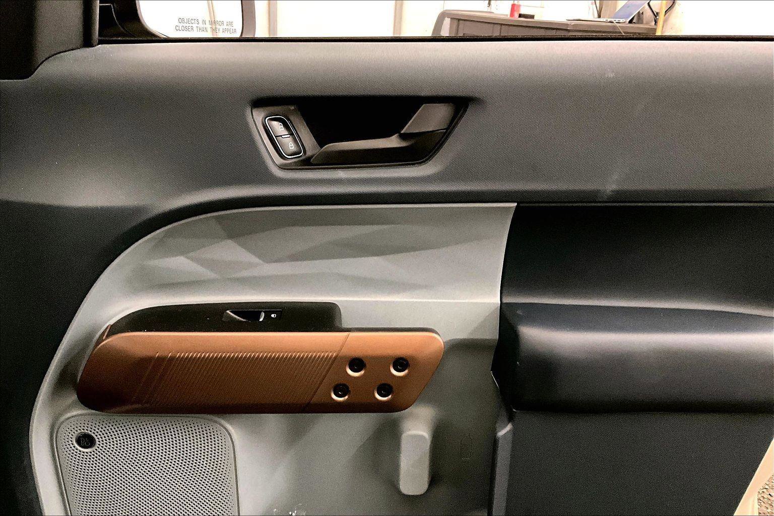 Certified 2024 Ford Maverick Lariat image 23