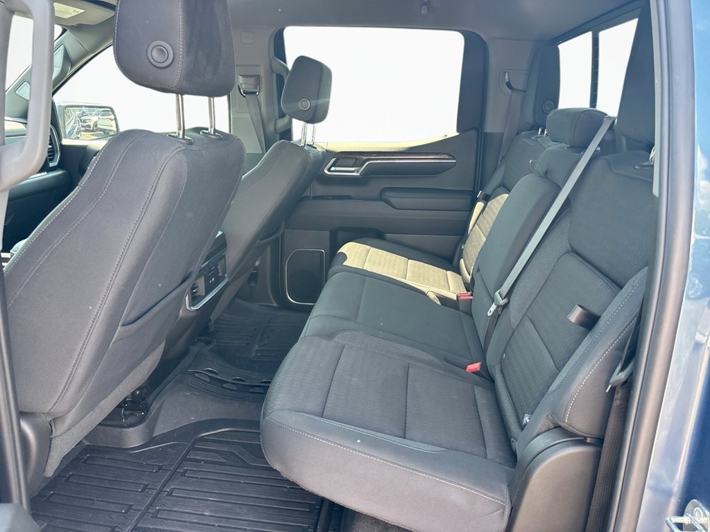 Used 2024 GMC Sierra 1500 Elevation w/ Preferred Package AWD/4WD image 18