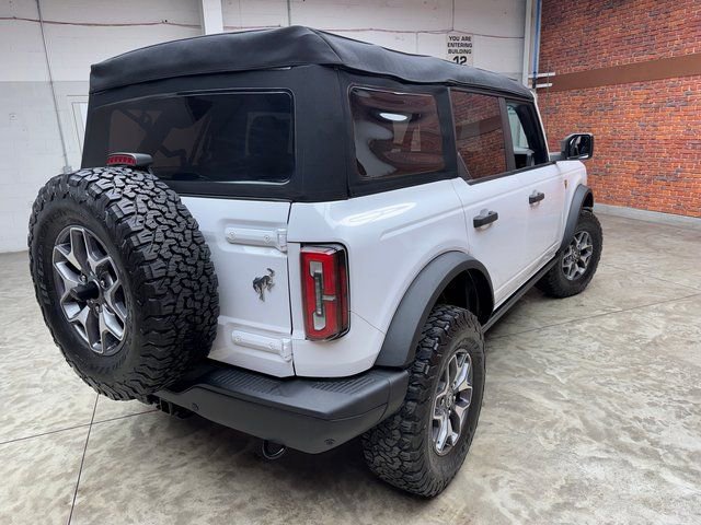 Certified 2023 Ford Bronco Badlands image 5