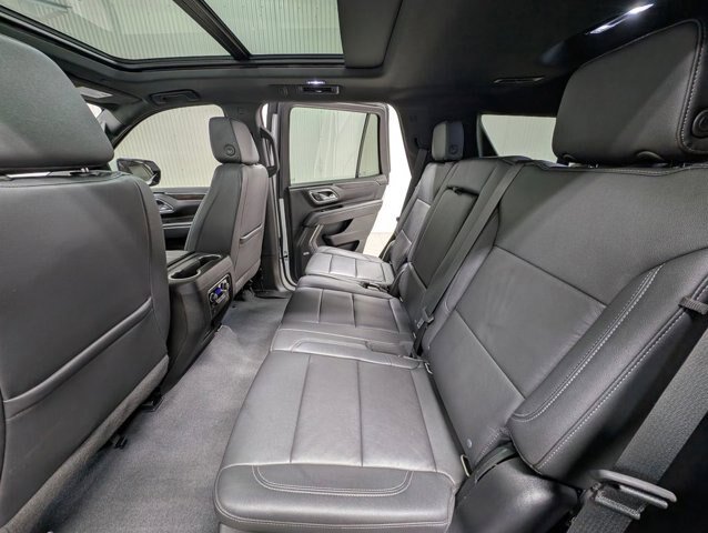 Used 2022 Chevrolet Tahoe LT w/ Luxury Package AWD/4WD image 15