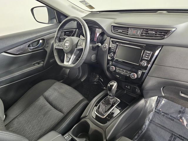 Used 2019 Nissan Rogue SV w/ Premium Package AWD/4WD image 12