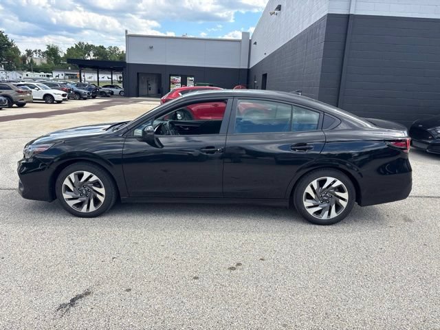 Used 2024 Subaru Legacy Limited AWD/4WD image 2