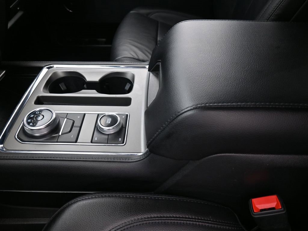 Certified 2019 Ford Expedition XLT w/ Equipment Group 202A image 20