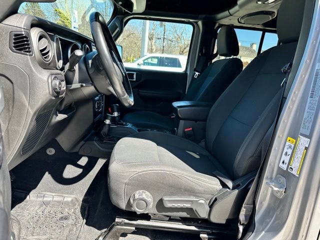 Used 2018 Jeep Wrangler Unlimited Sport S AWD/4WD image 34