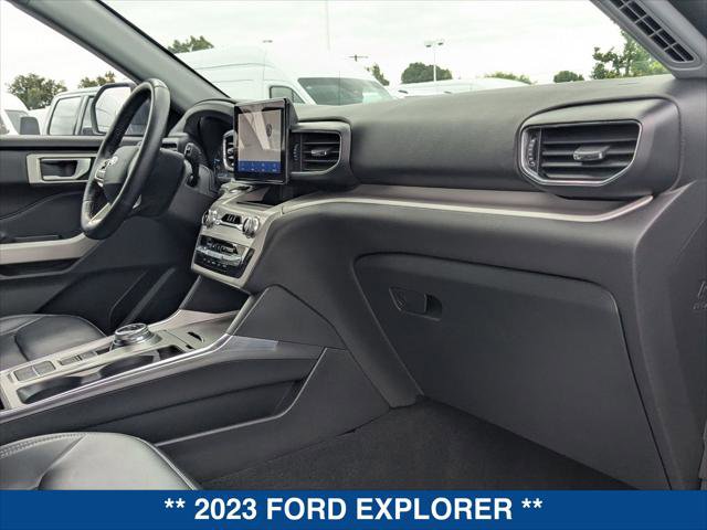 Certified 2023 Ford Explorer XLT w/ Equipment Group 202A RWD image 23