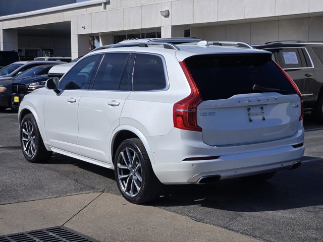 Used 2017 Volvo XC90 T6 Momentum w/ Vision Package image 4