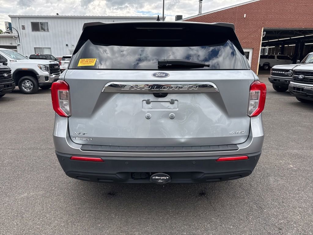 Certified 2023 Ford Explorer XLT w/ Class IV Trailer Tow Package AWD/4WD image 6