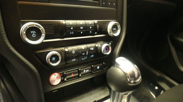 Certified 2022 Ford Mustang Coupe RWD image 15