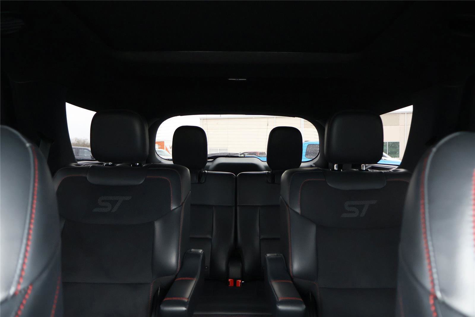 Certified 2025 Ford Explorer ST image 27