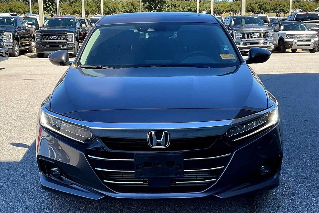 Used 2021 Honda Accord Touring image 2