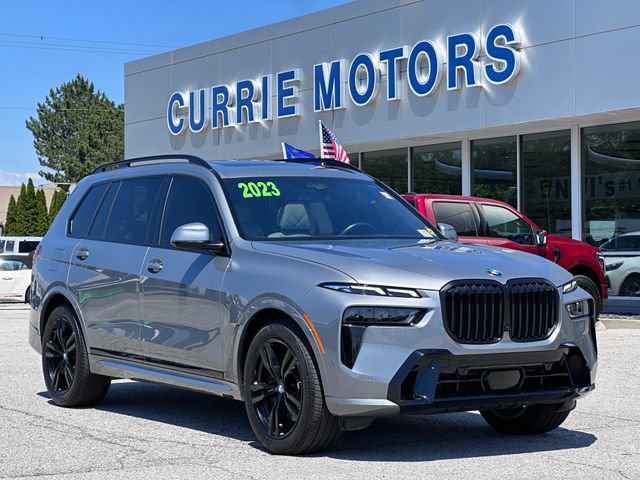 Used 2023 BMW X7 xDrive40i w/ M Sport Package AWD/4WD video 1