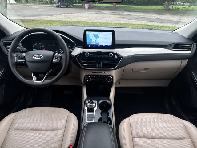 Certified 2022 Ford Escape SEL AWD/4WD image 33