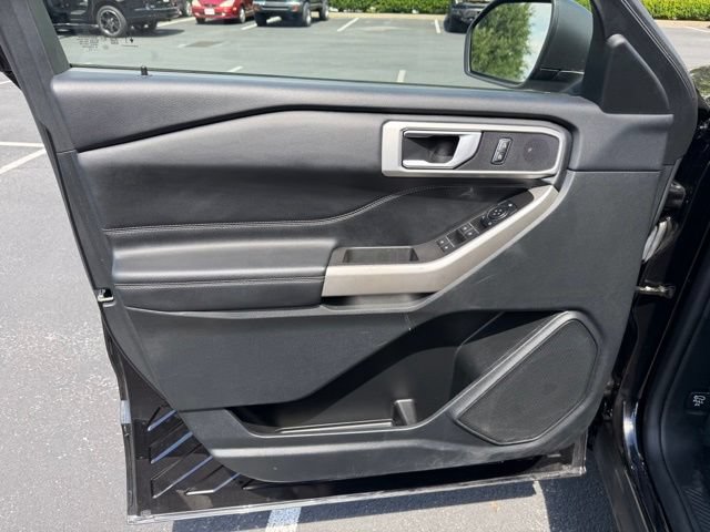 Certified 2023 Ford Explorer XLT w/ Equipment Group 202A AWD/4WD image 13