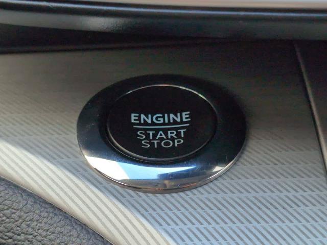 Certified 2022 Ford Explorer XLT w/ Equipment Group 202A AWD/4WD image 26