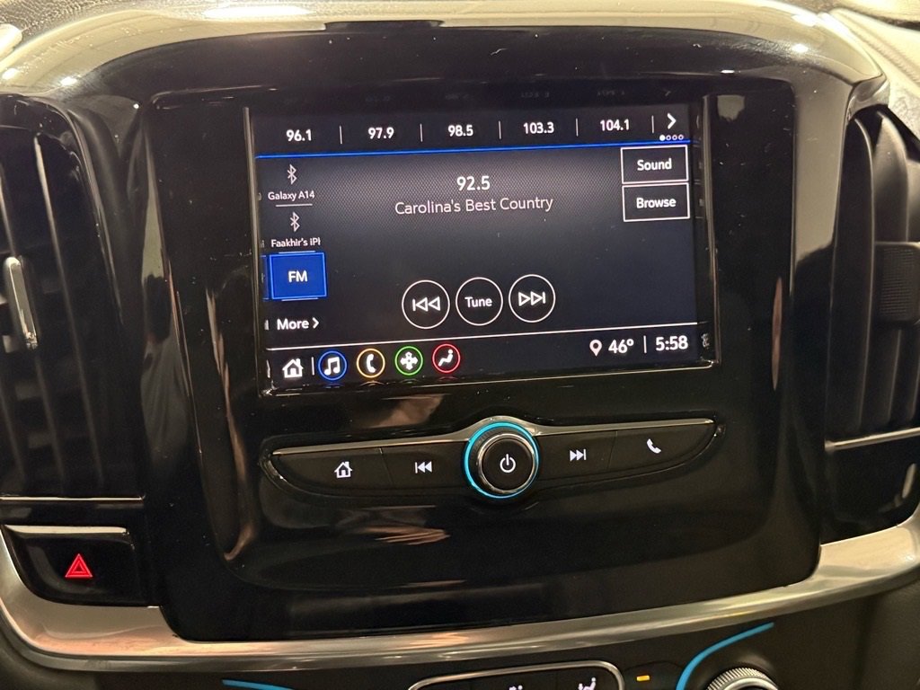 Used 2021 Chevrolet Traverse LS image 20