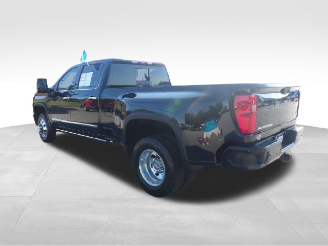 Used 2025 Chevrolet Silverado 3500 High Country w/ High Country Premium Package AWD/4WD image 5