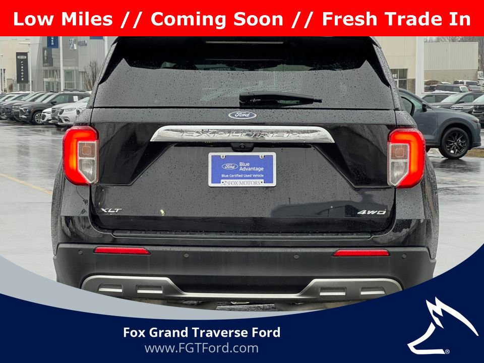 Certified 2021 Ford Explorer XLT w/ Equipment Group 202A image 3