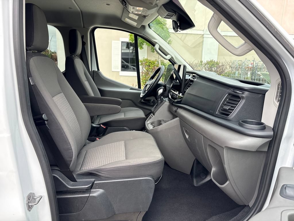 Certified 2024 Ford Transit 350 XLT RWD image 4