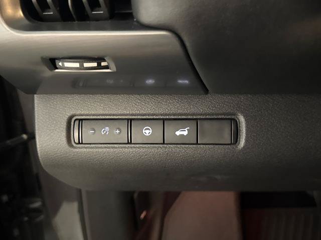 Used 2023 Nissan Pathfinder SL w/ SL Premium Package FWD image 19