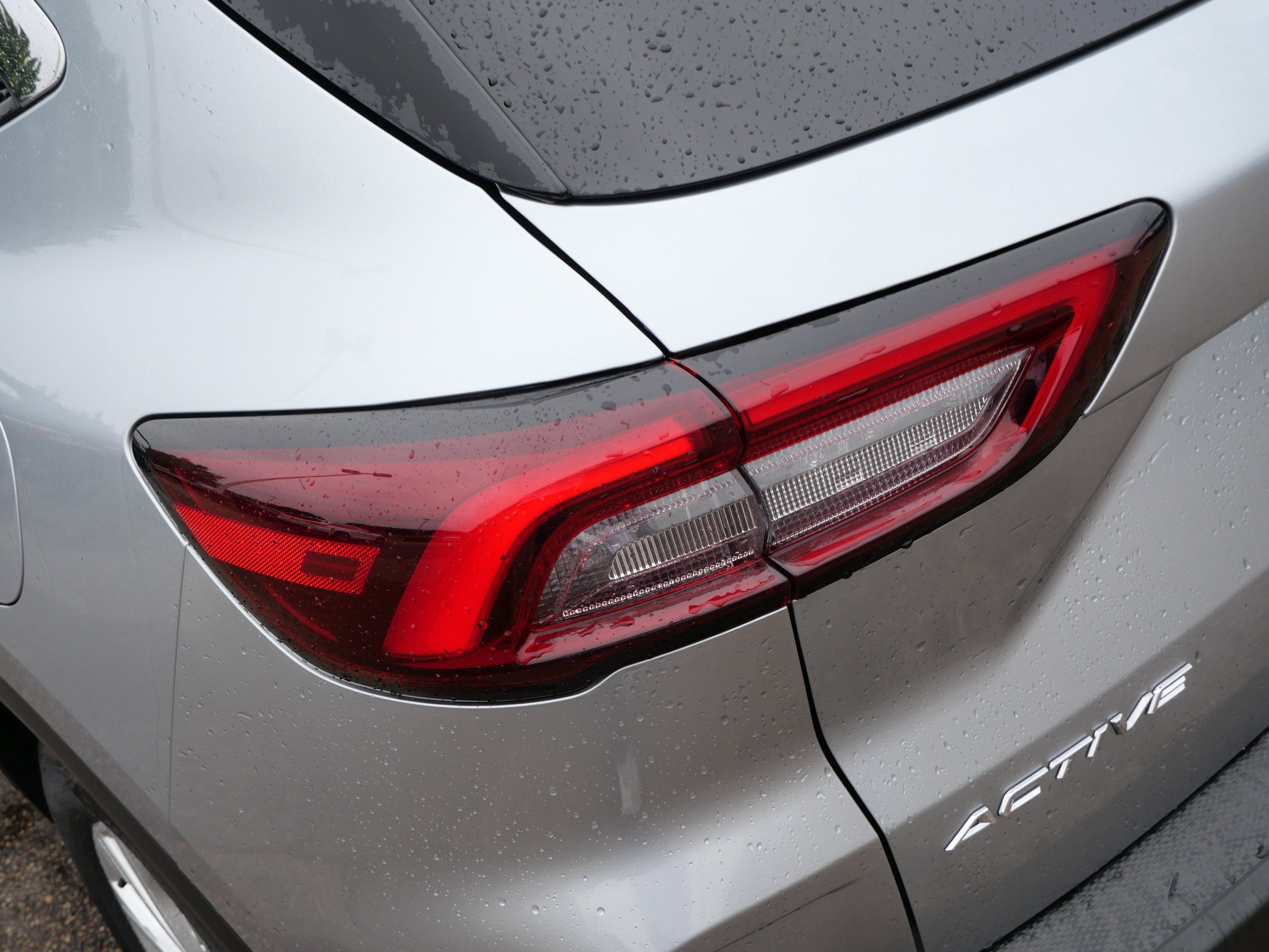 Certified 2024 Ford Escape Active AWD/4WD image 17