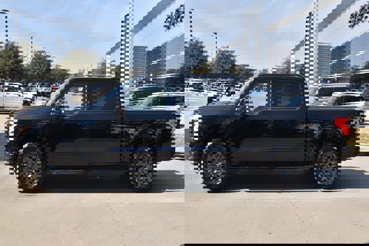 Certified 2025 Ford F150 Lightning Lariat image 5
