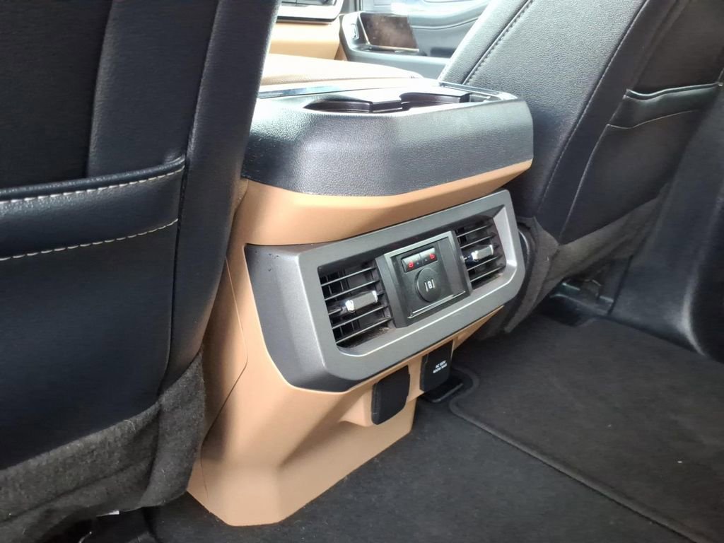 Certified 2023 Ford F250 Lariat w/ Lariat Ultimate Package image 18