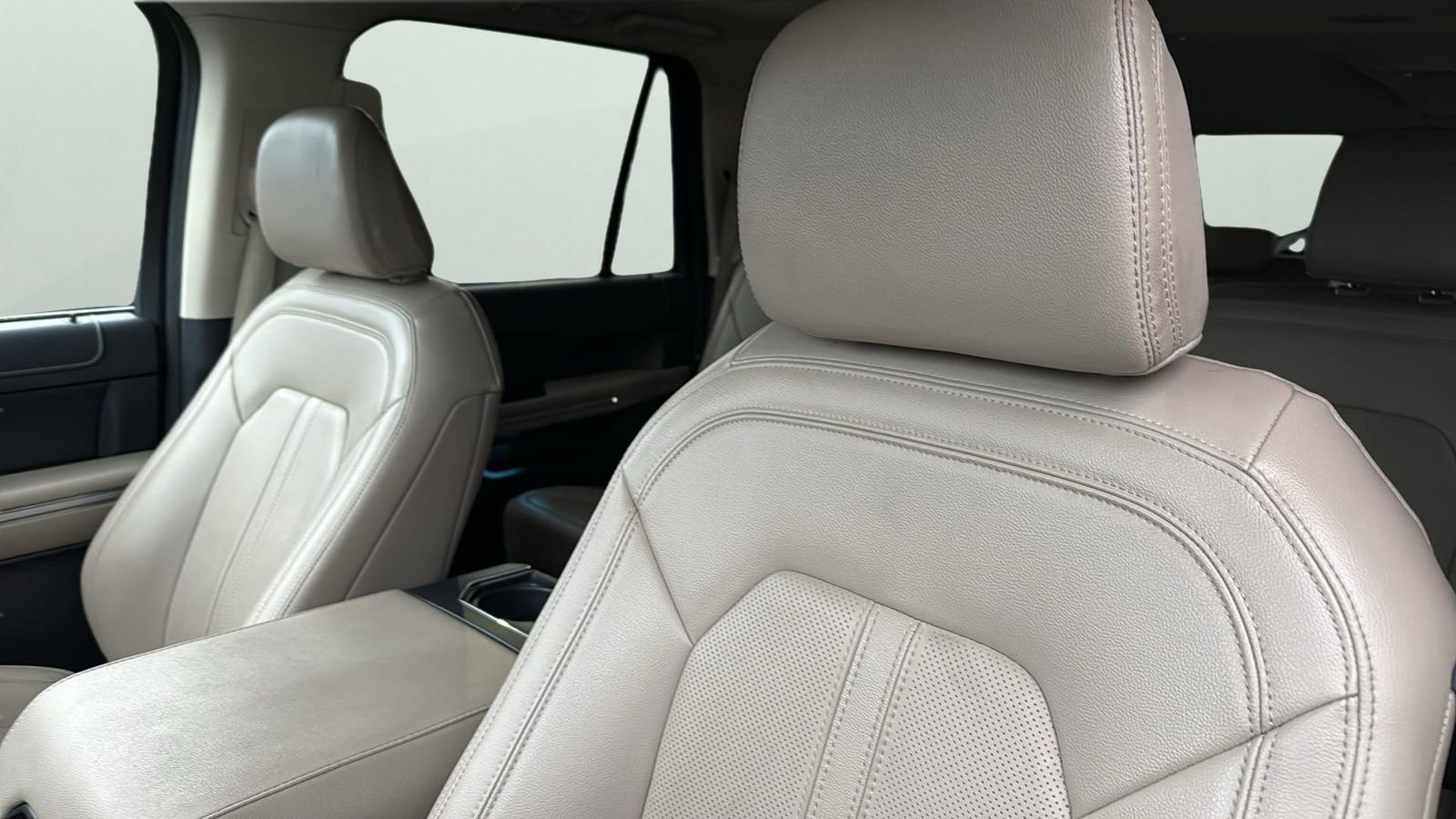 Certified 2024 Ford Expedition Max Limited image 10