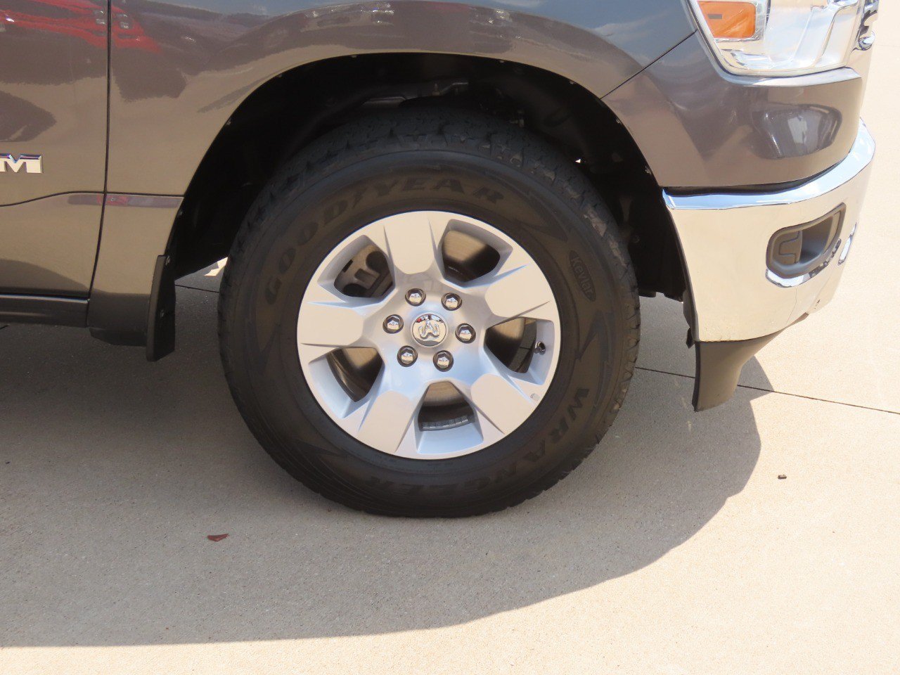 Used 2023 RAM 1500 Big Horn AWD/4WD image 9