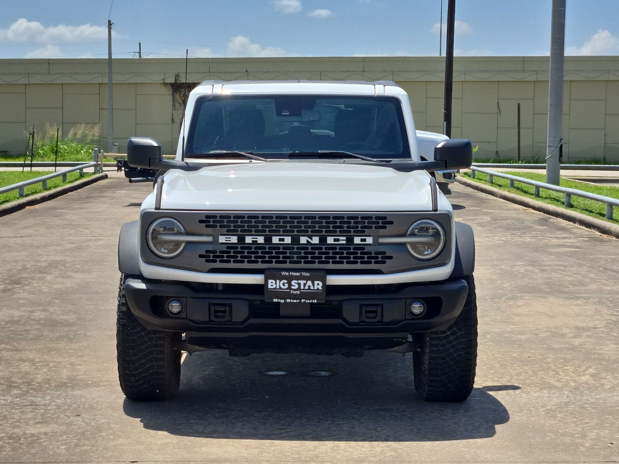 Certified 2023 Ford Bronco Badlands w/ Sasquatch Package AWD/4WD image 11