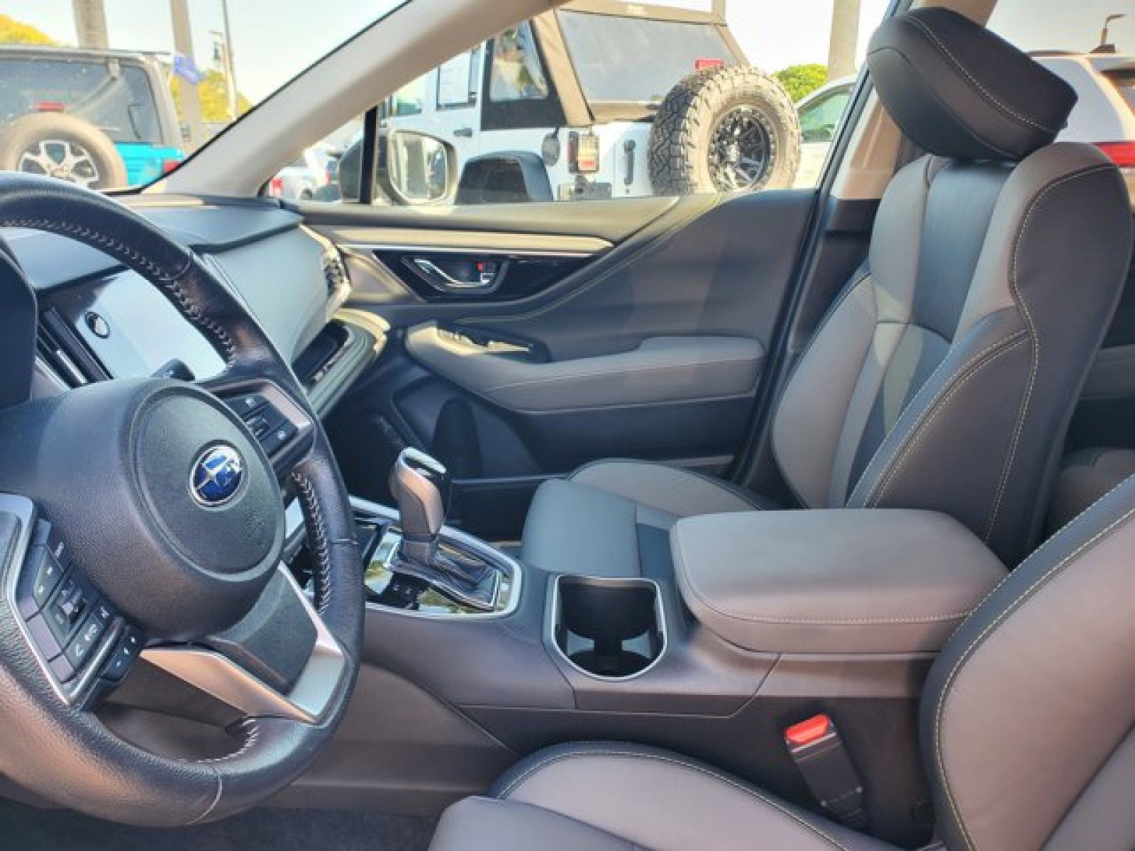 Used 2023 Subaru Outback Onyx Edition image 10