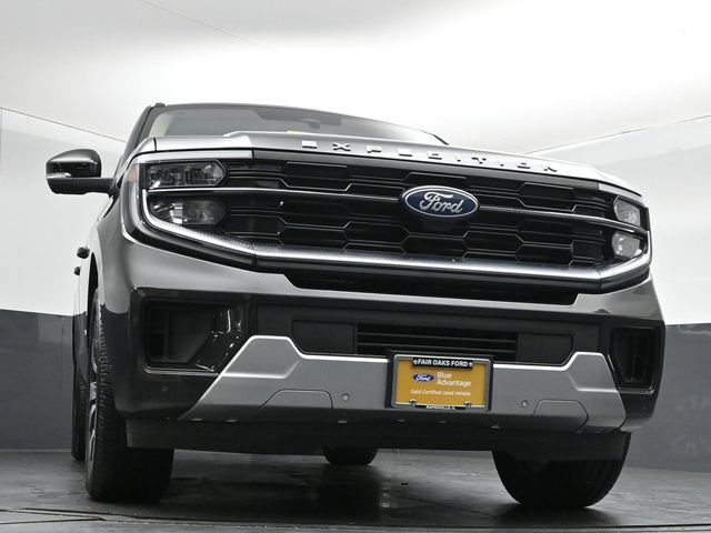 Certified 2025 Ford Expedition Platinum w/ Driver's Package AWD/4WD image 36