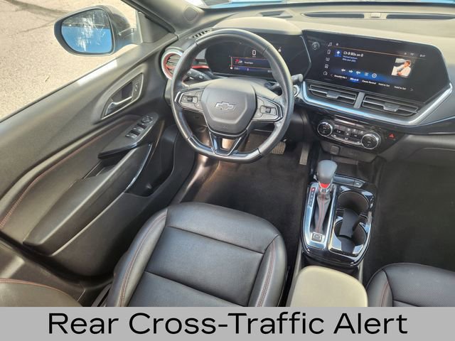 Used 2024 Chevrolet Trax RS w/ Sunroof Package image 13
