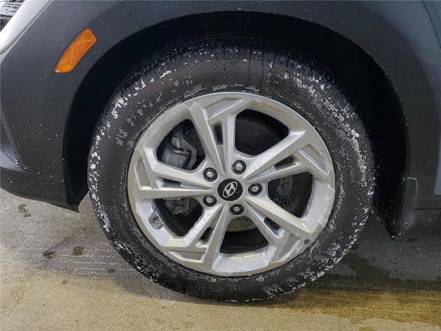 Used 2022 Hyundai Kona SEL image 31