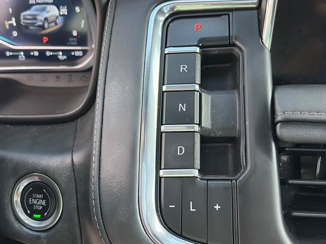 Used 2023 Chevrolet Tahoe Z71 w/ Luxury Package AWD/4WD image 12