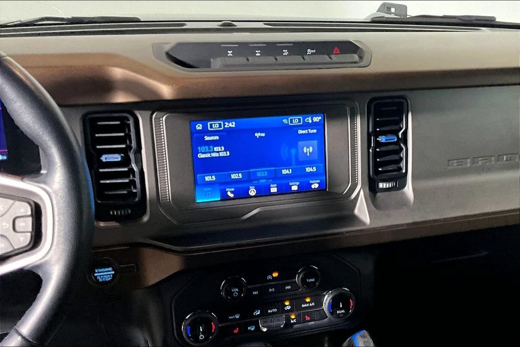 Certified 2022 Ford Bronco Outer Banks w/ Sasquatch Package AWD/4WD image 5