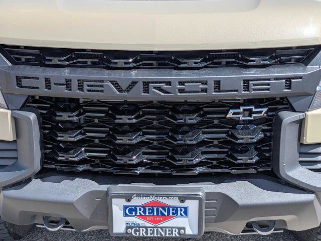 Used 2022 Chevrolet Colorado ZR2 AWD/4WD image 11