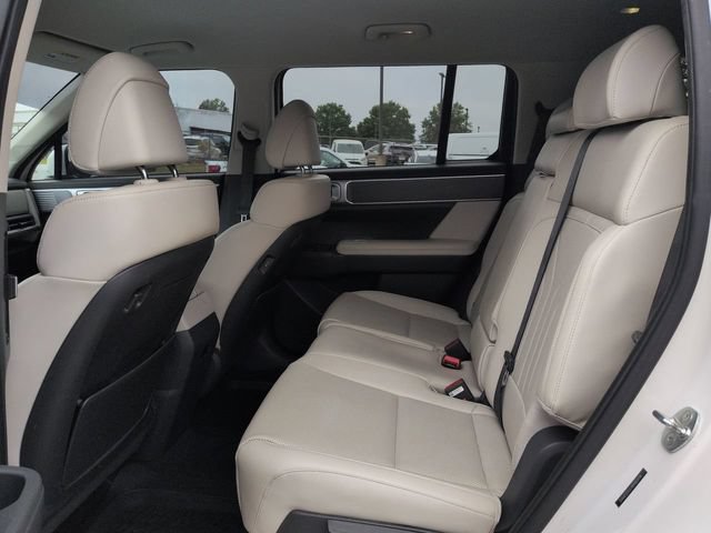 Used 2024 Hyundai Santa Fe SEL AWD/4WD image 16