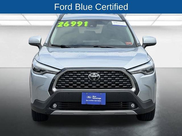 Used 2022 Toyota Corolla Cross XLE AWD/4WD image 2
